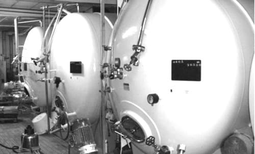 Pressure tanks